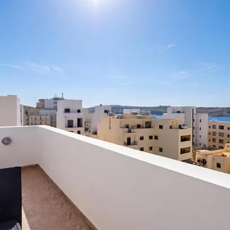 Delfin Court 2bd & Penthouse Close To Promenade * 圣保罗湾城