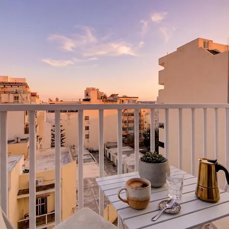 Delfin Court 2bd & Penthouse Close To Promenade * St. Paul's Bay