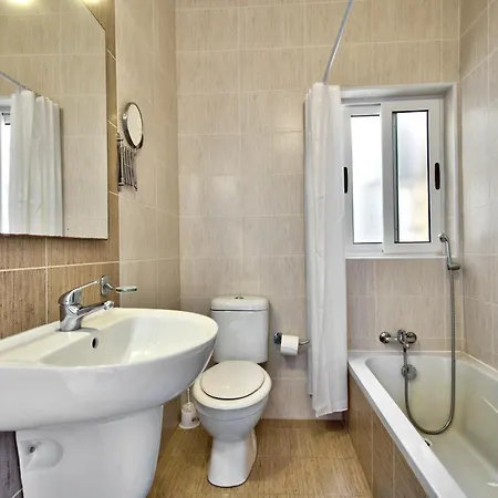 Delfin Court 2bd & Penthouse Close To Promenade St. Paul's Bay