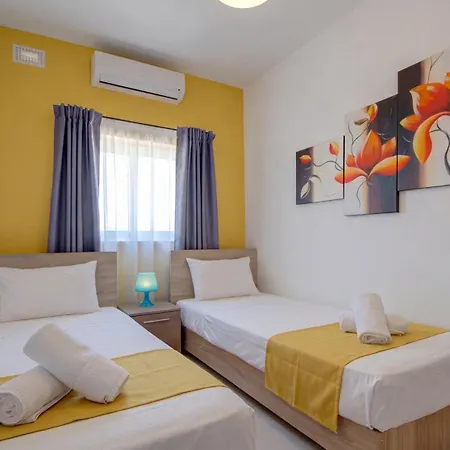 Delfin Court 2bd & Penthouse Close To Promenade Appartement St. Paul's Bay